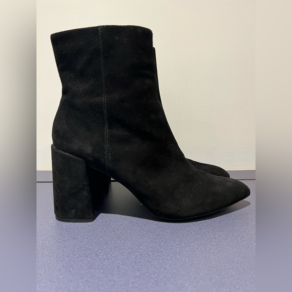 Topshop Suede Mid Calf Boot - Picture 2 of 6